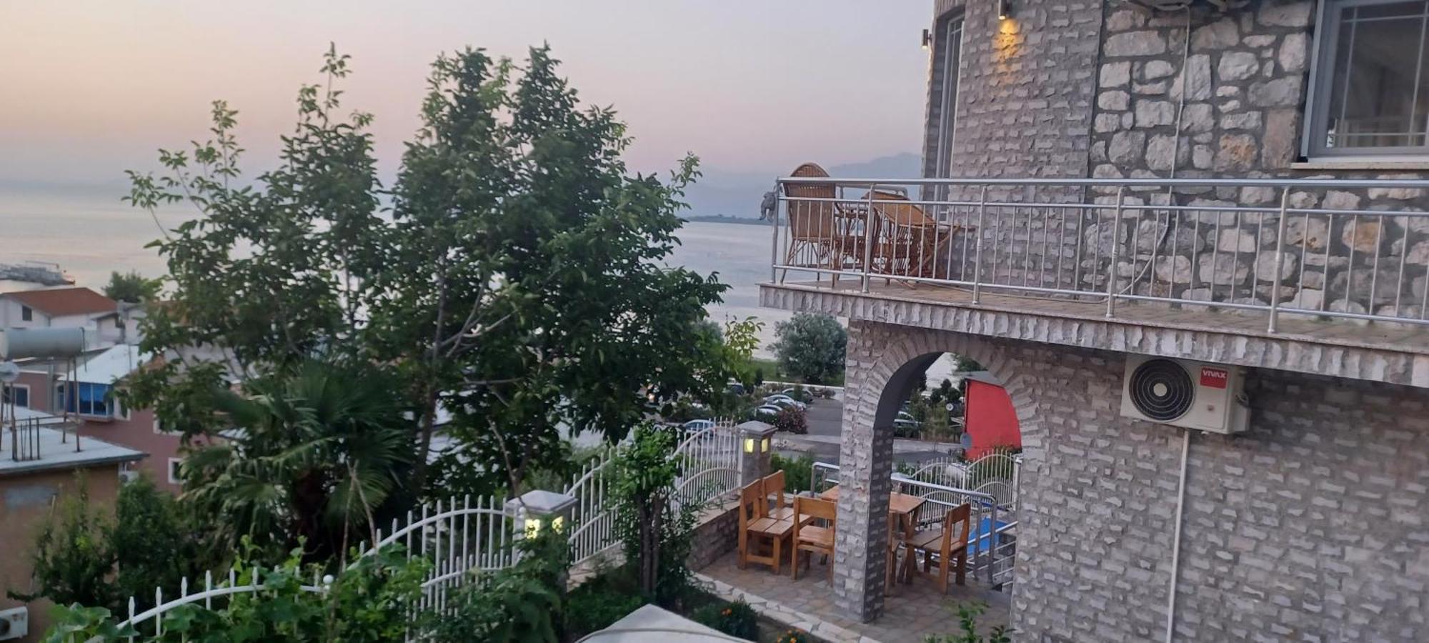 Hyka Stone House Shkoder Bed and Breakfast Εξωτερικό φωτογραφία