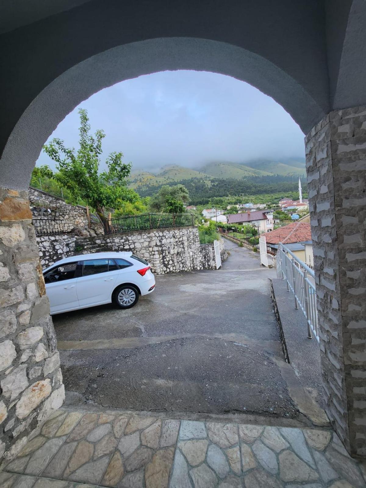 Hyka Stone House Shkoder Bed and Breakfast Εξωτερικό φωτογραφία